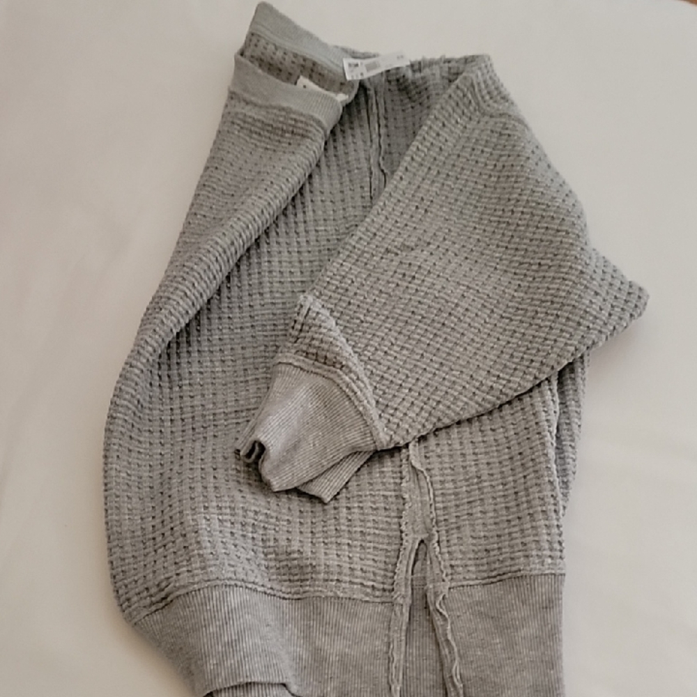 American Eagle Big Hug Waffle Crewneck Sweatshirt New with tags,Small,Grey Top
